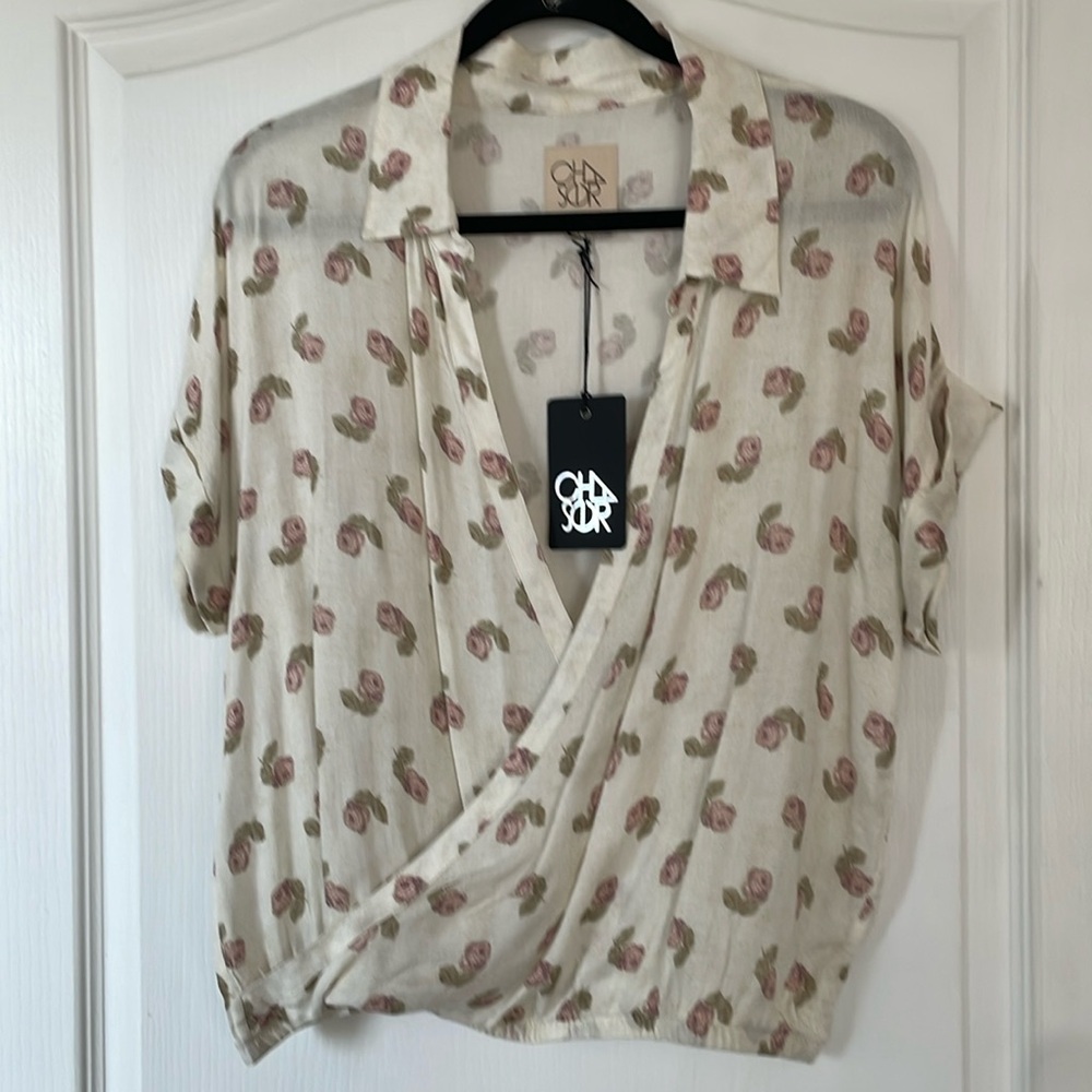 55. Chaser Anthropology white cross over Autumn Rose Blouse nwt 19ptp